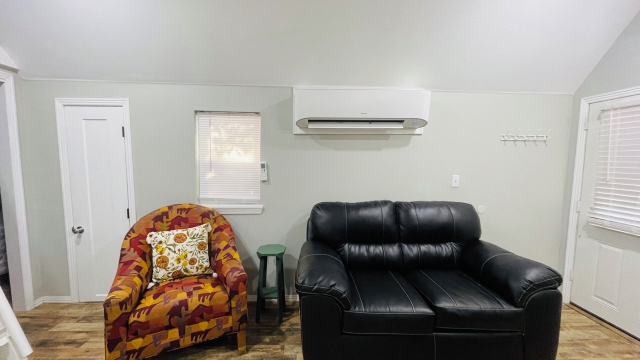 Photo of Livingroom in Garfield