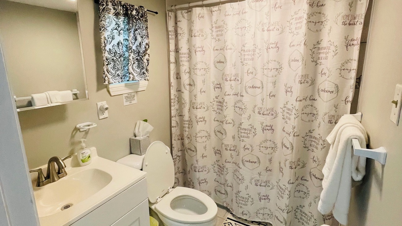 Photo of Bathroom in Garfield