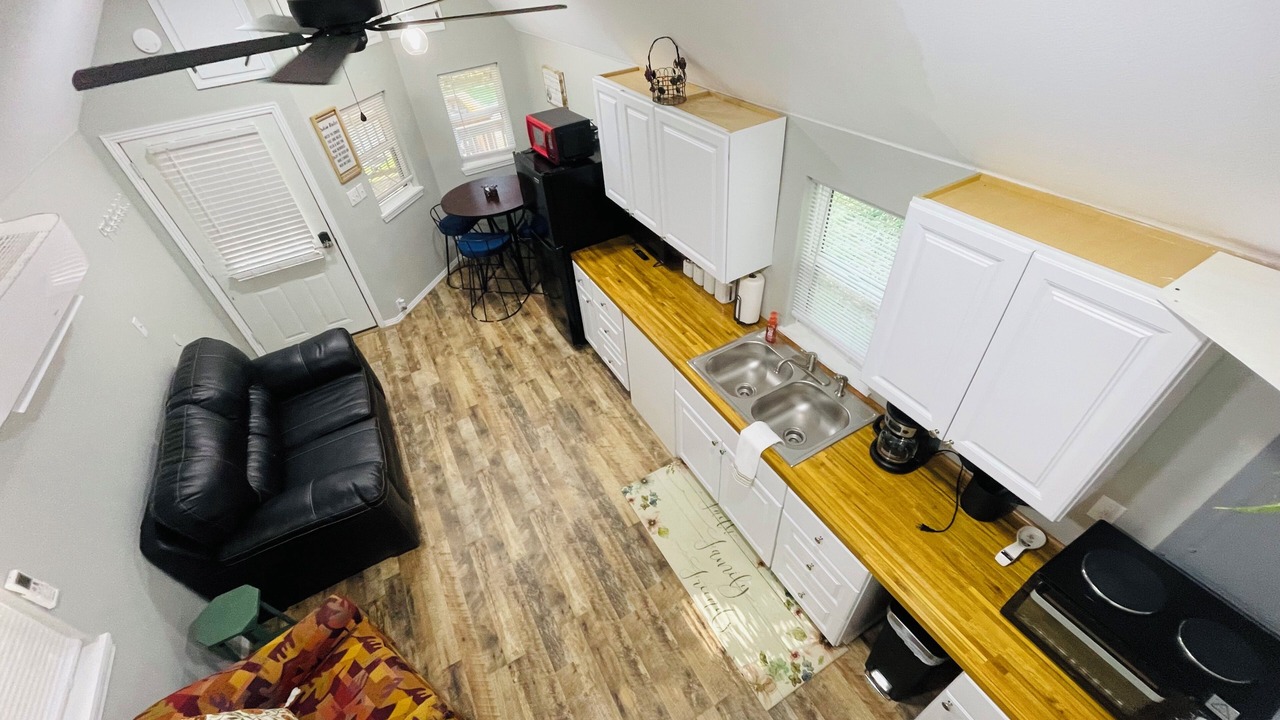 Photo of Livingroom in Garfield