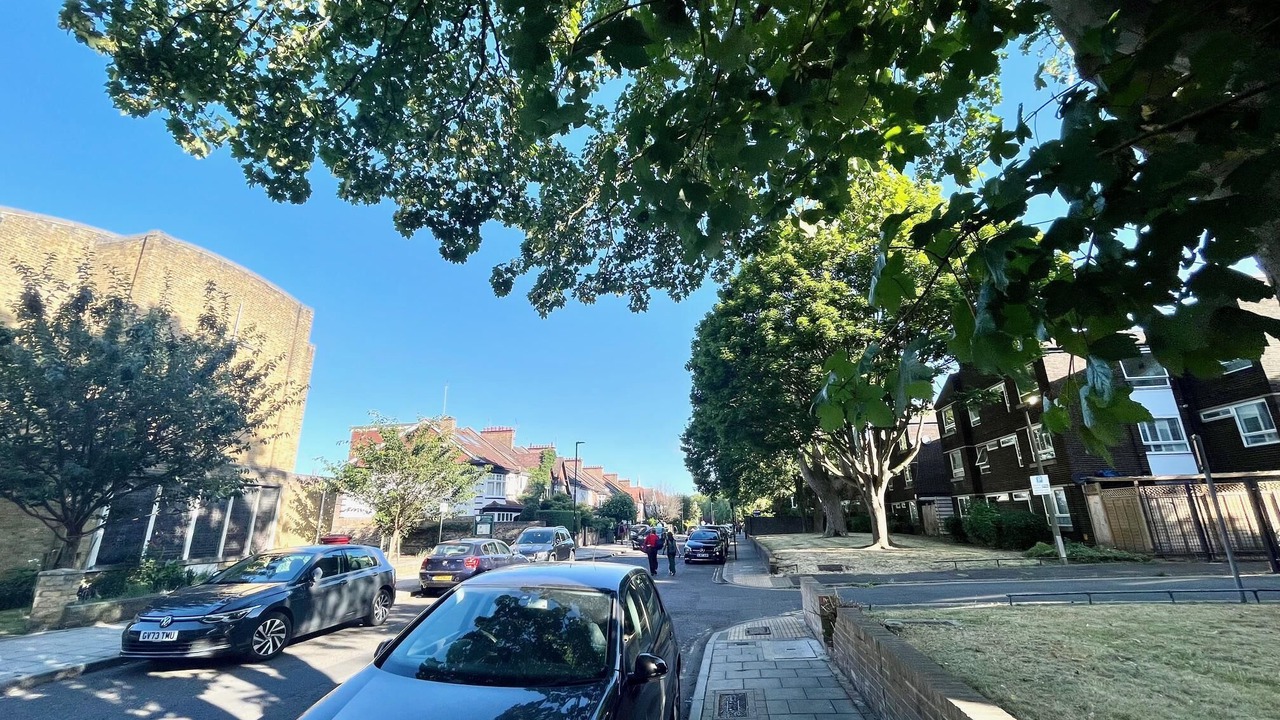 Photo of Others in Clapham