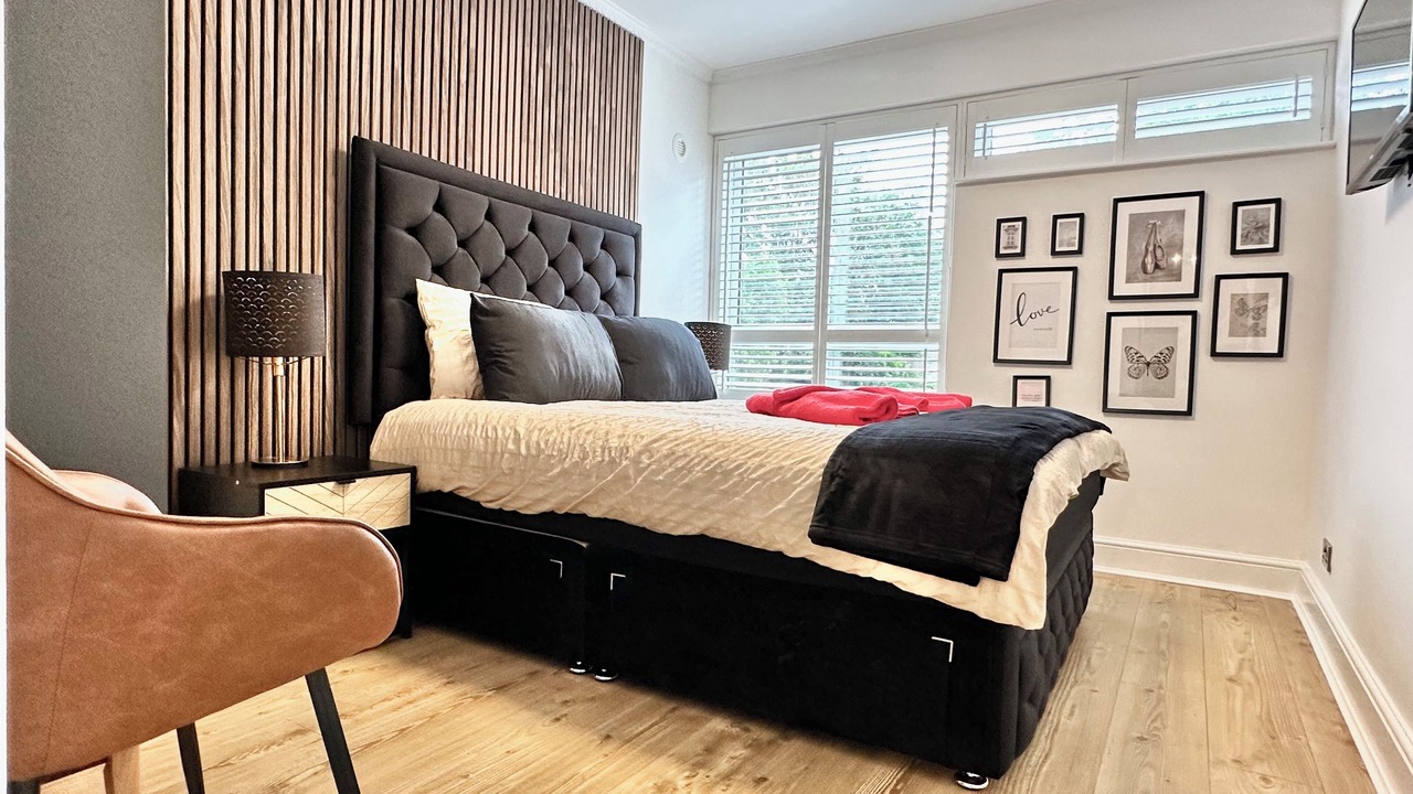 Photo of Others in Clapham