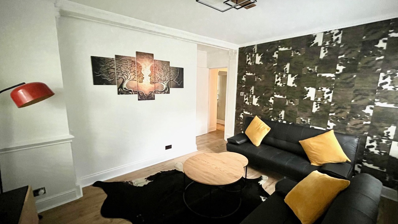 Photo of Others in Clapham