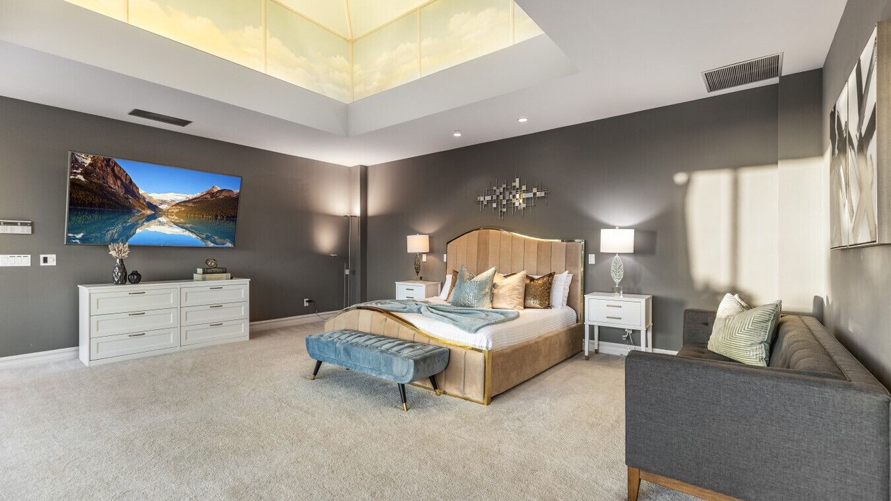 Photo of Livingroom in North Tustin