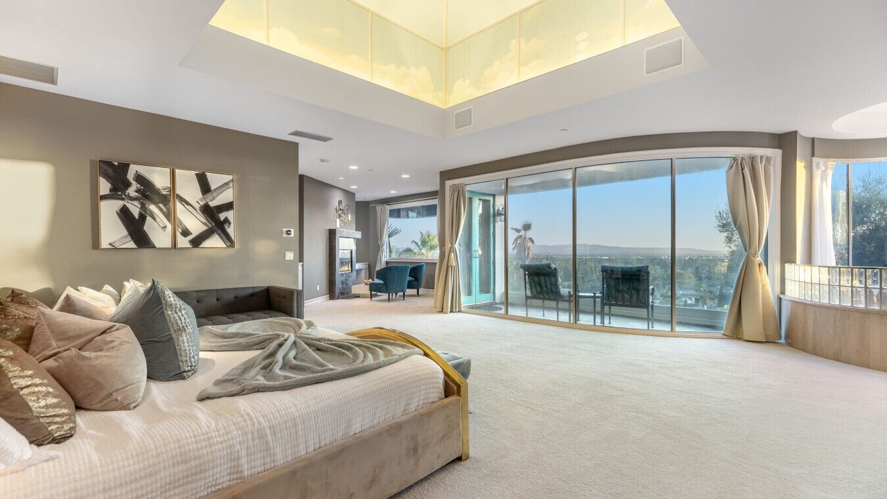 Photo of Bedroom in North Tustin