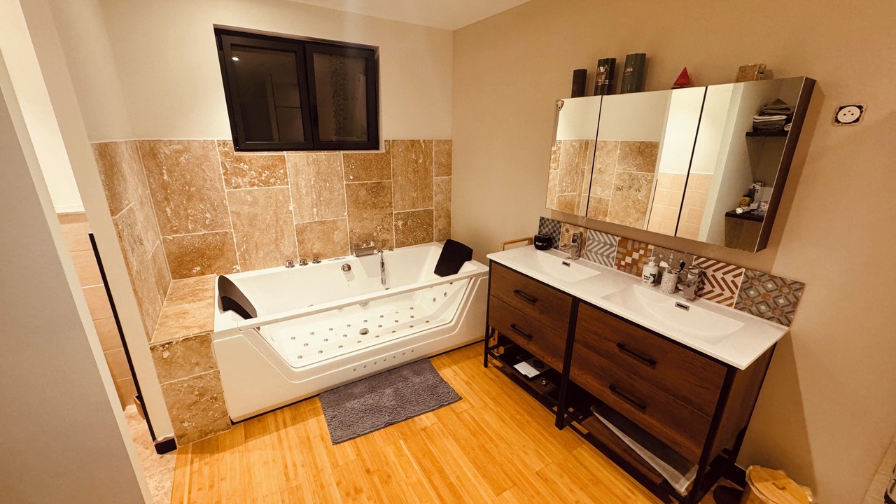 Photo of Bathroom in Vallabrix