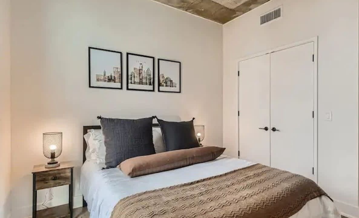 Photo of Bedroom in Civic District