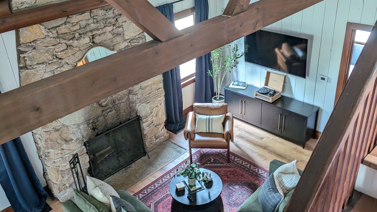 Photo of Livingroom in Browns Lake