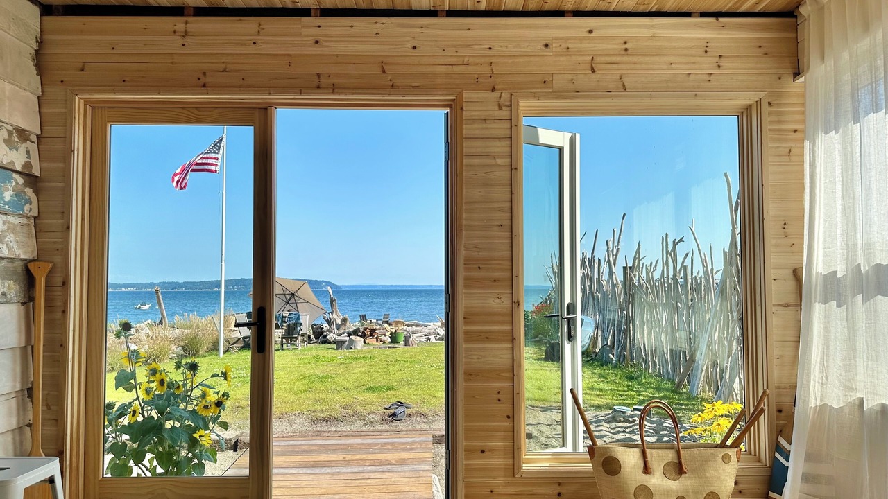 Photo of Others in Freeland