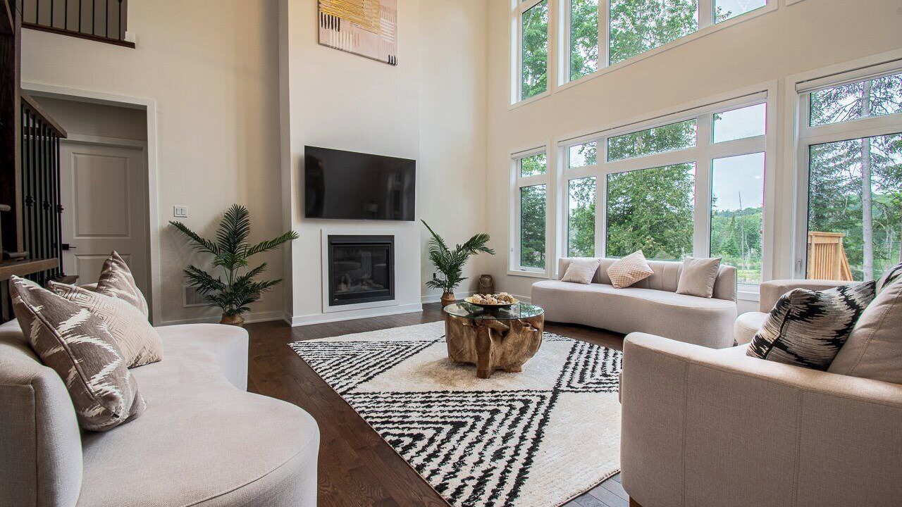 Photo of Livingroom in Lake of Bays