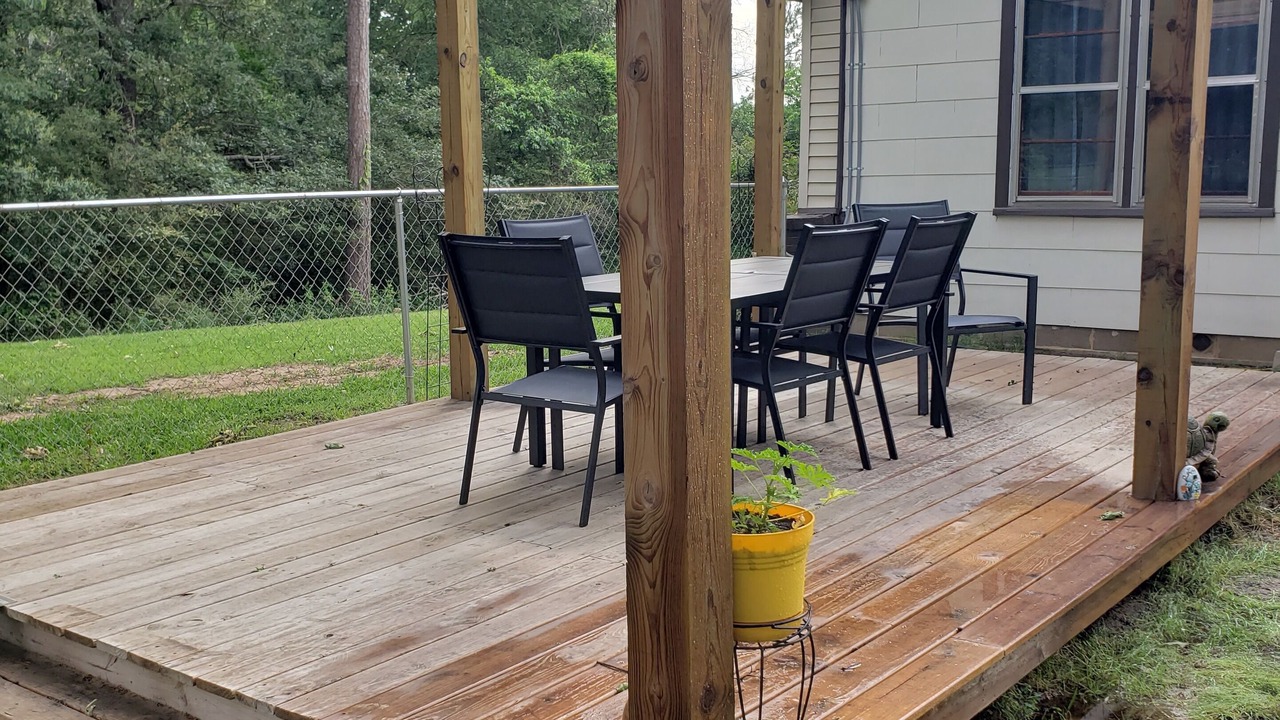 Photo of Outdoor in Center