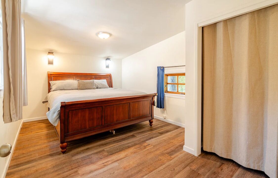 Photo of Bedroom in La Honda