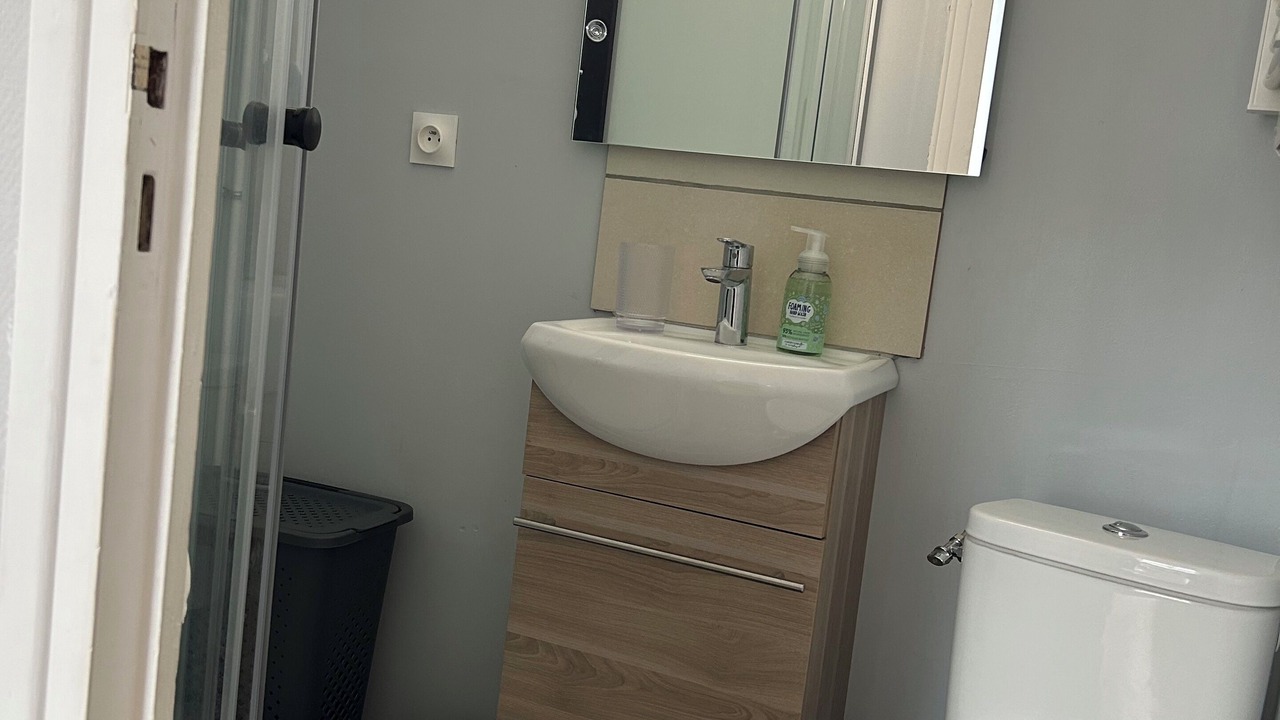 Photo of Bathroom in Gannat