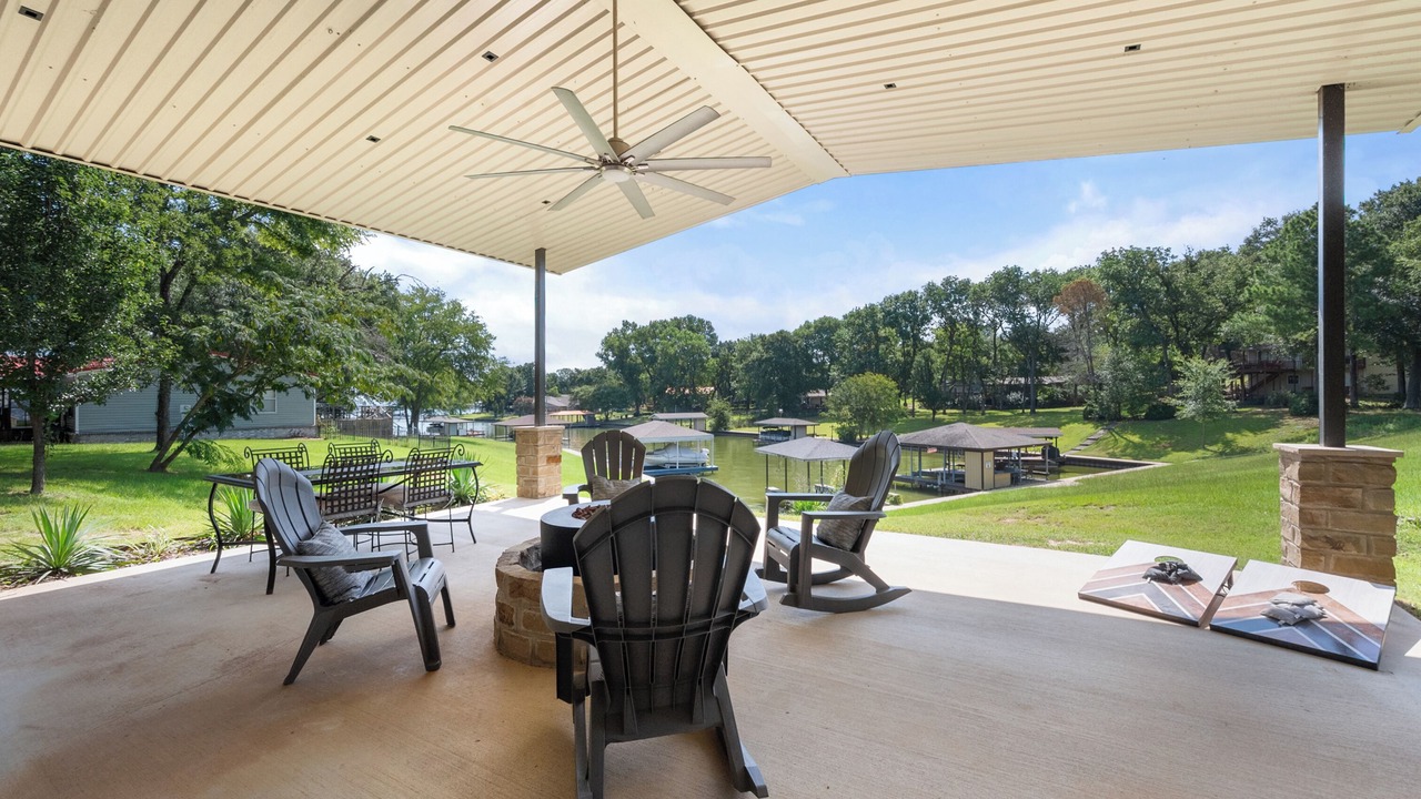 Photo of Outdoor in Cayuga