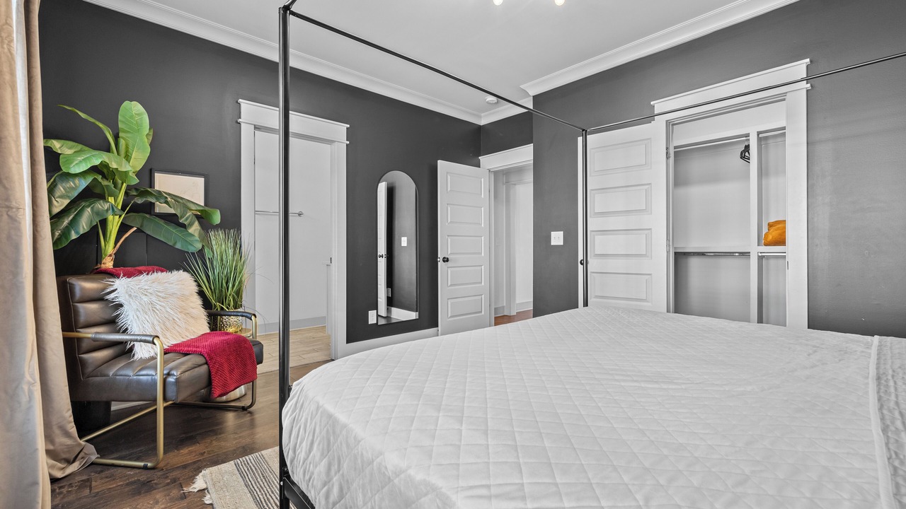 Photo of Bedroom in Cleveland Park