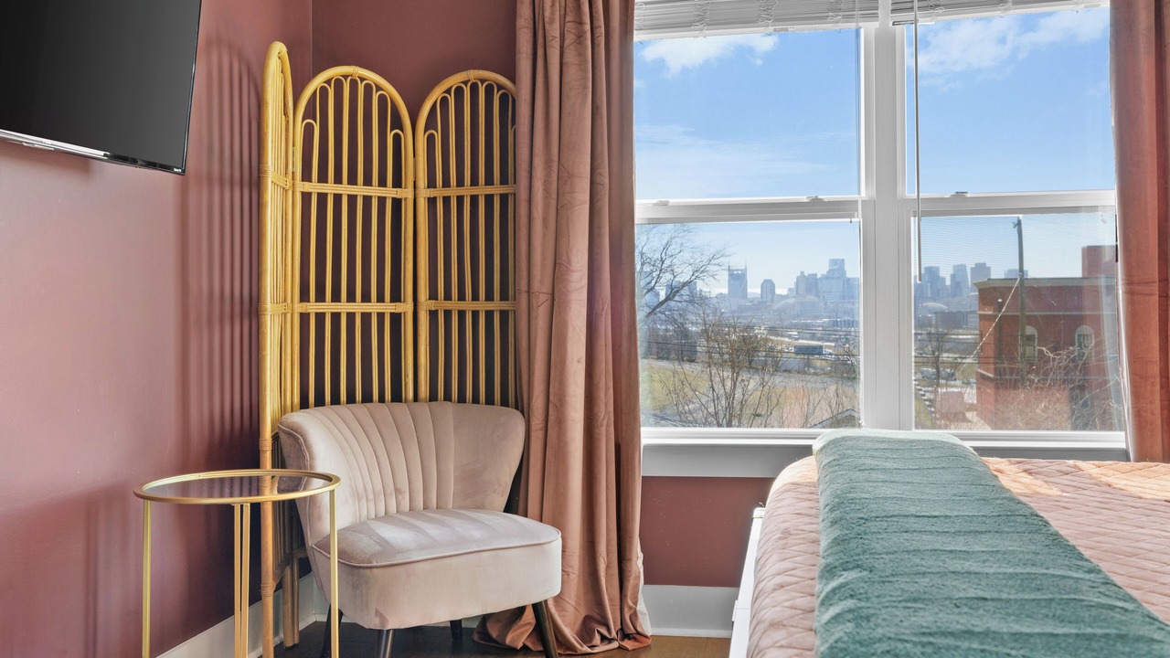 Photo of Bedroom in Cleveland Park