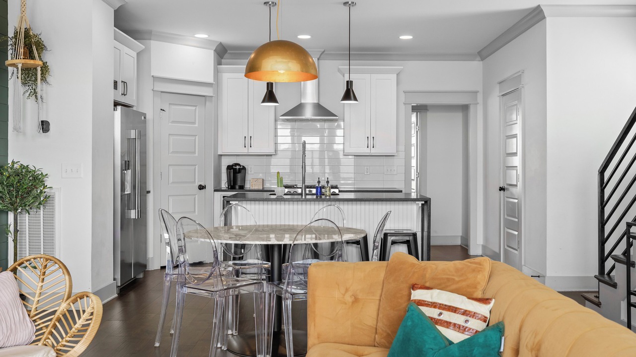 Photo of Livingroom in Cleveland Park