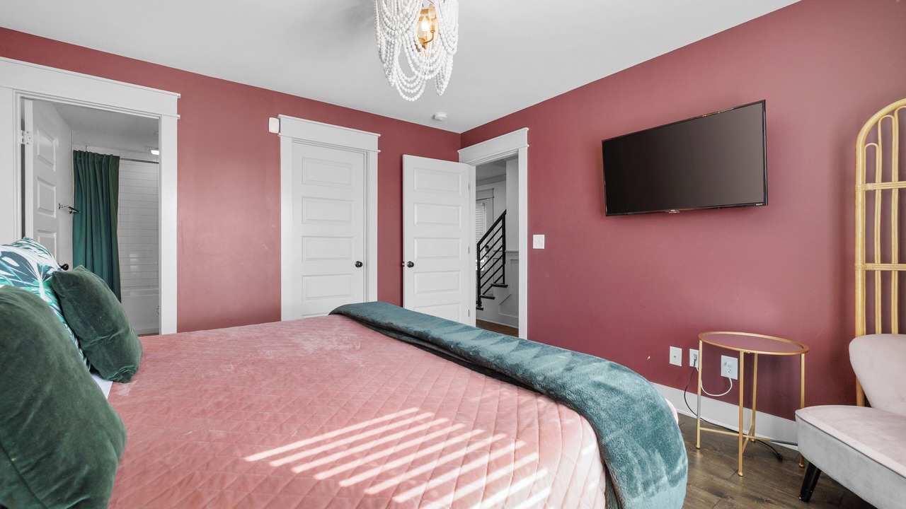 Photo of Bedroom in Cleveland Park