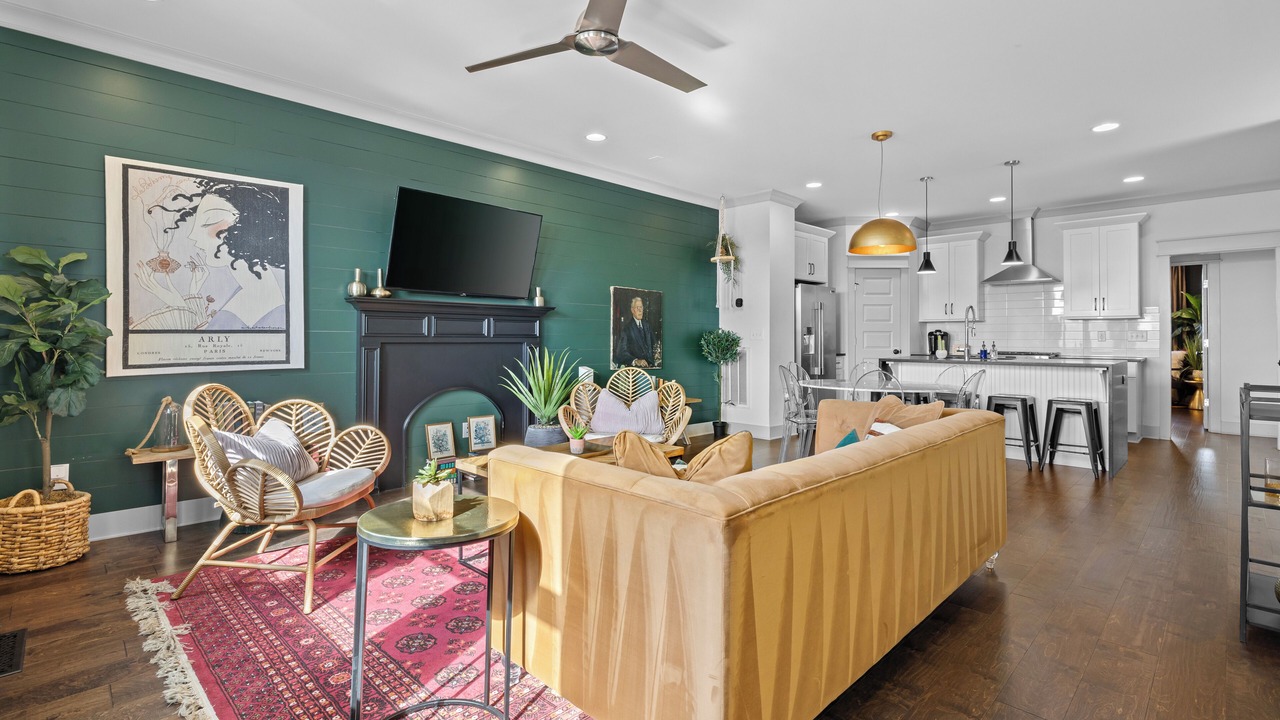 Photo of Livingroom in Cleveland Park