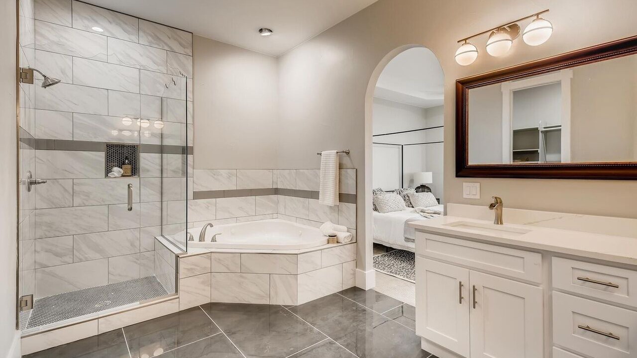 Photo of Bathroom in Hudson
