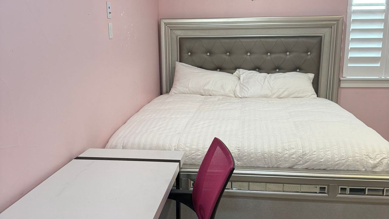 Photo of Bedroom in Hudson