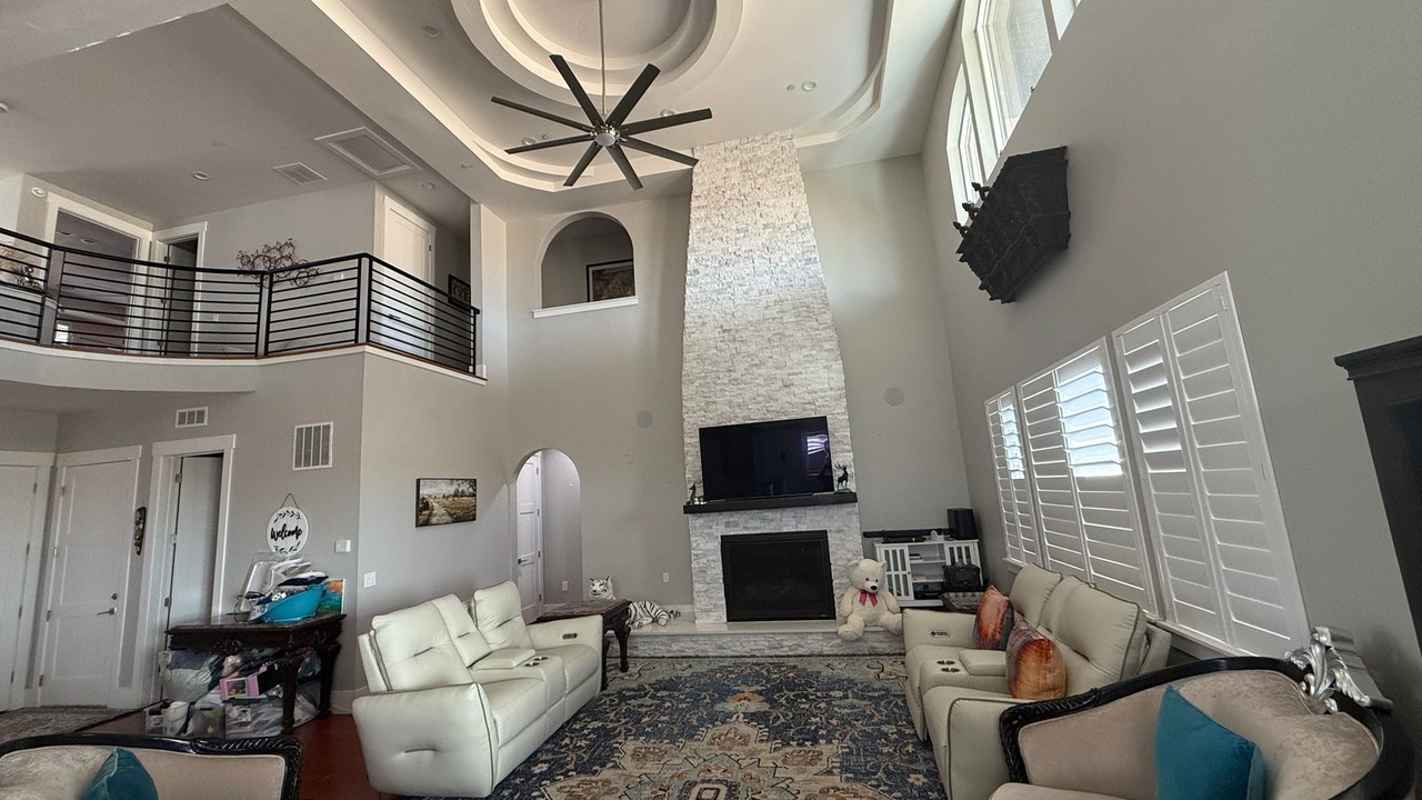 Photo of Livingroom in Hudson