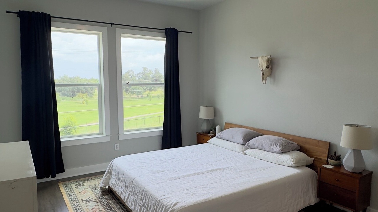 Photo of Bedroom in MLK