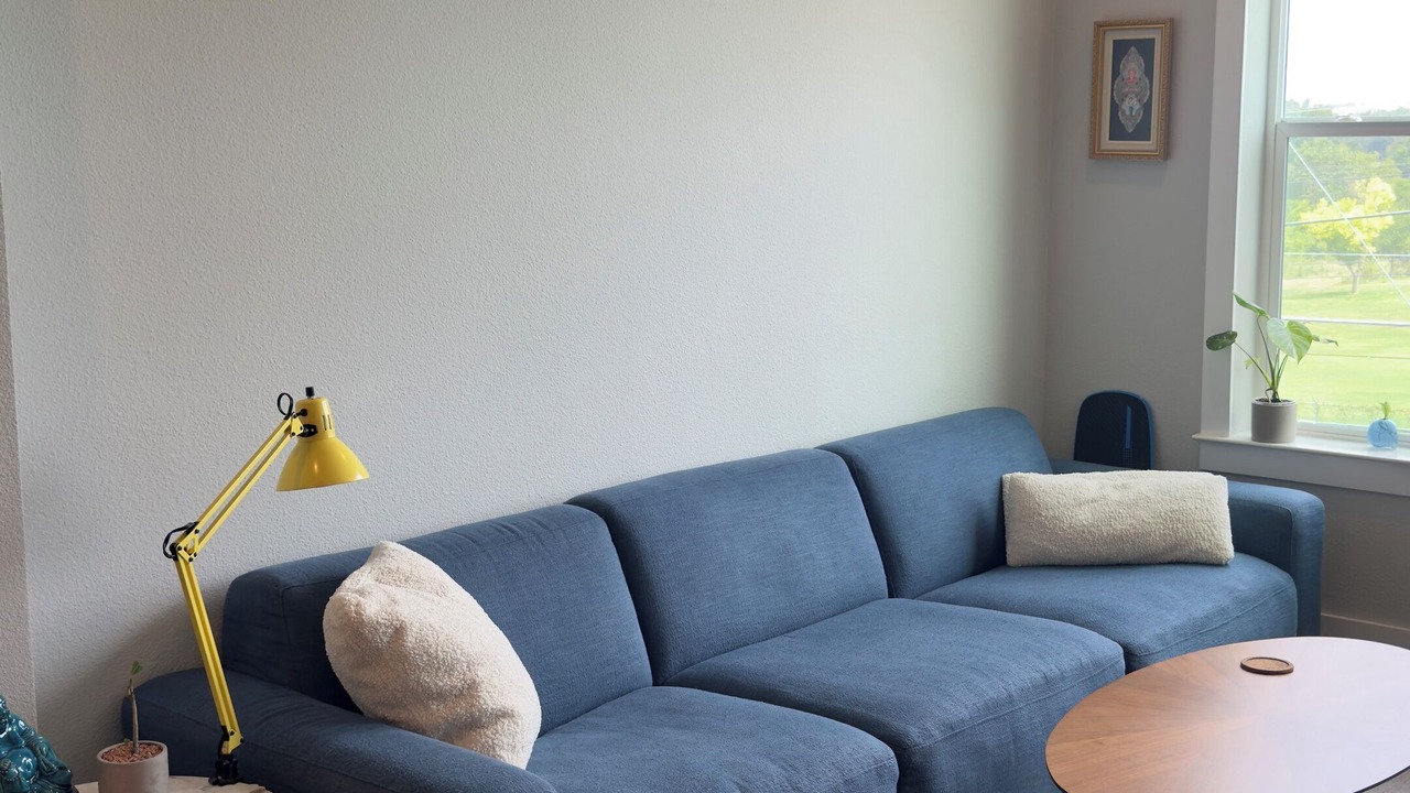 Photo of Livingroom in MLK