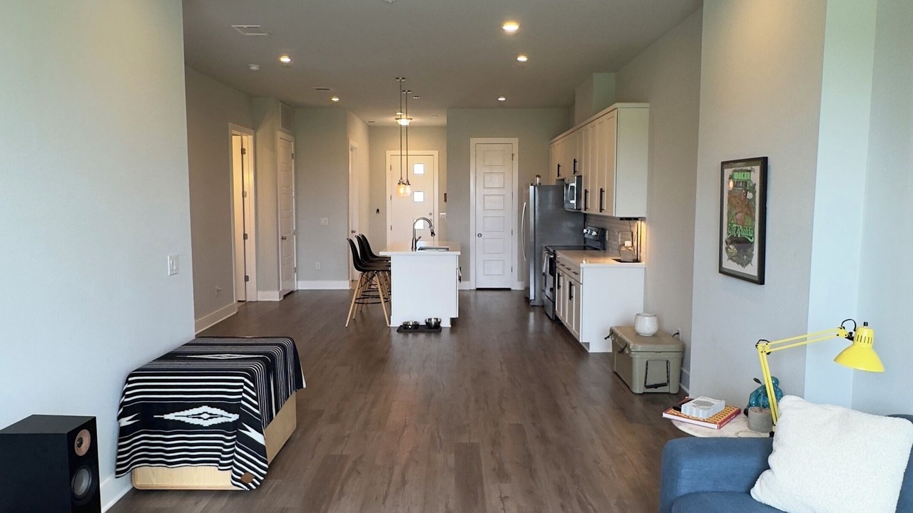 Photo of Livingroom in MLK