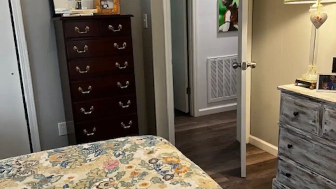 Photo of Bedroom in Hartwell