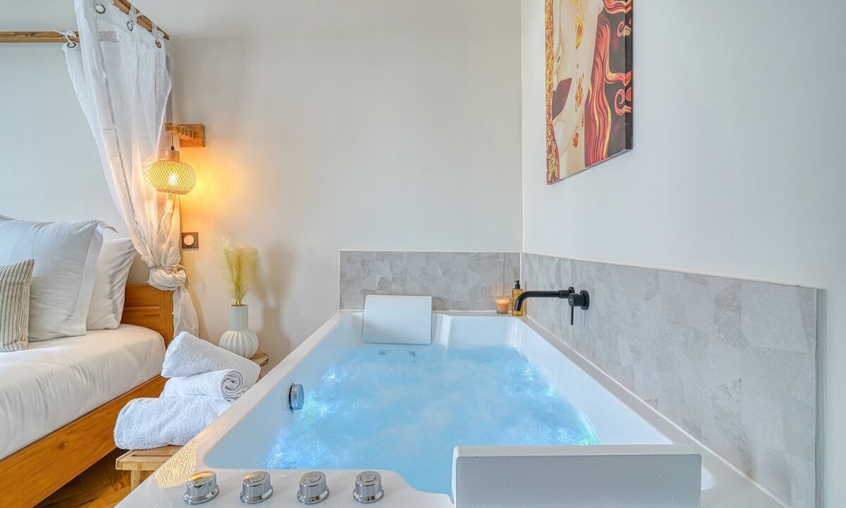 Photo of Bathroom in Faubourg de l'Arche