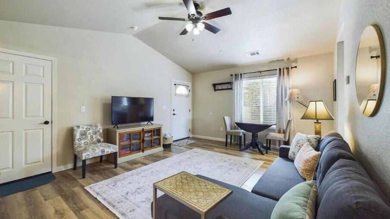 Photo of Livingroom in McKinleyville