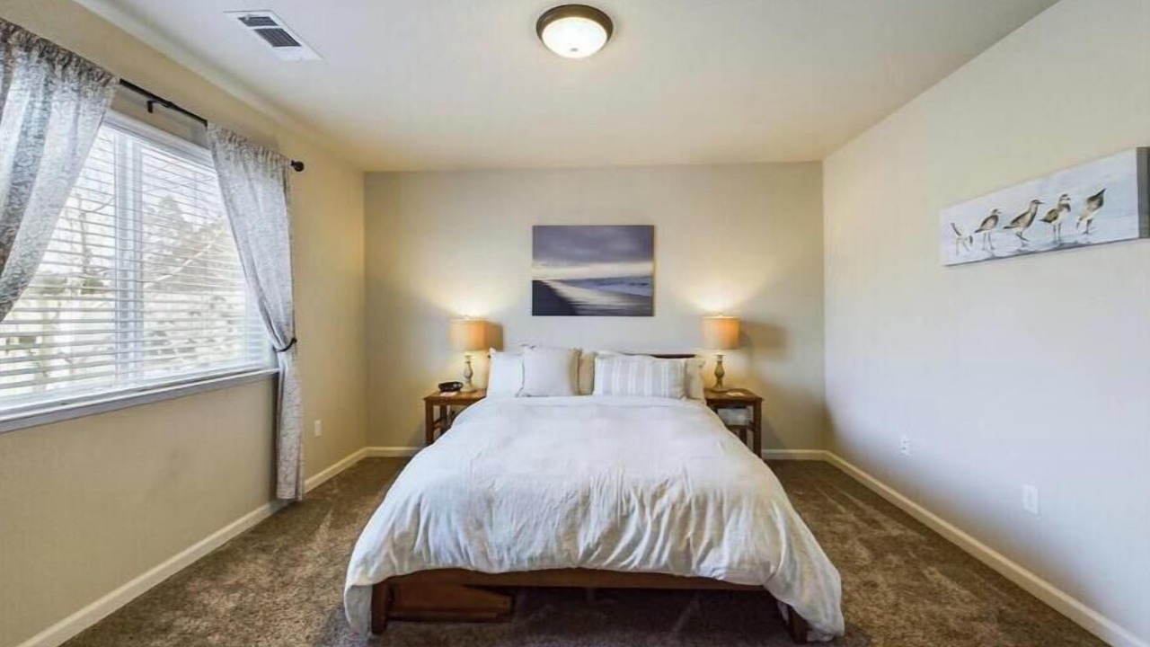 Photo of Bedroom in McKinleyville