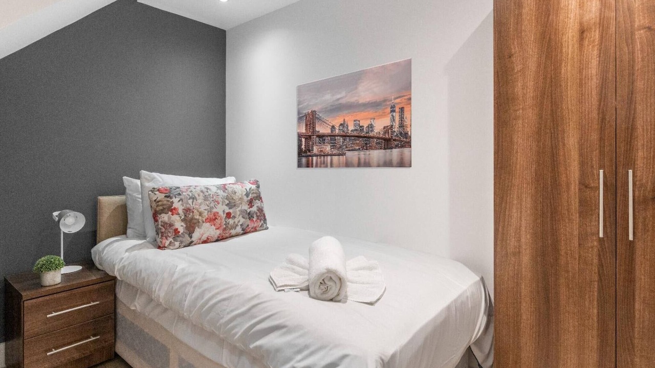 Photo of Others in Brentwood