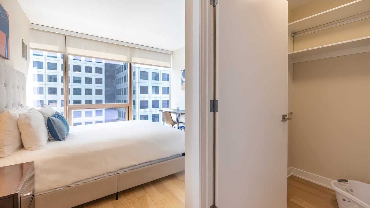 Photo of Bedroom in Downtown