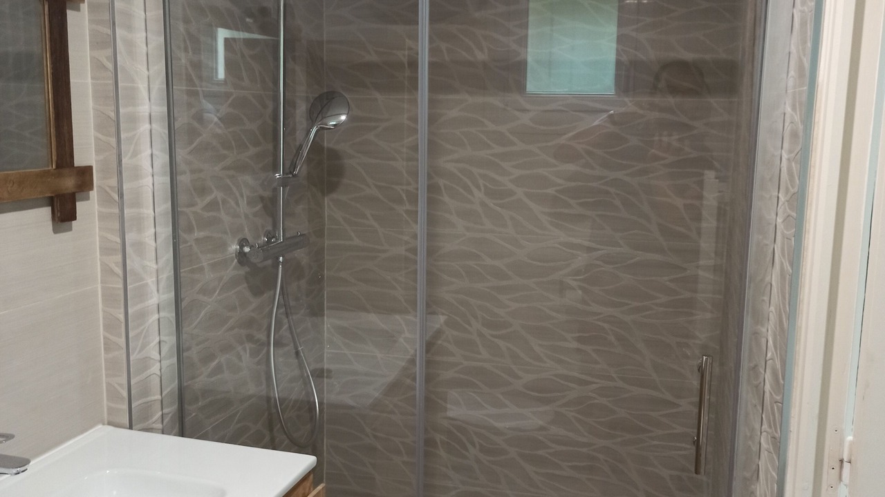 Photo of Bathroom in Villainville