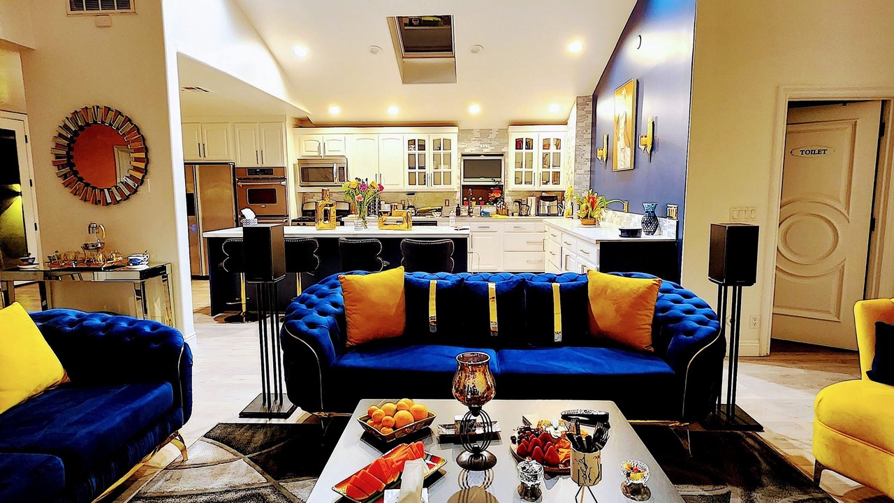 Photo of Livingroom in Reseda