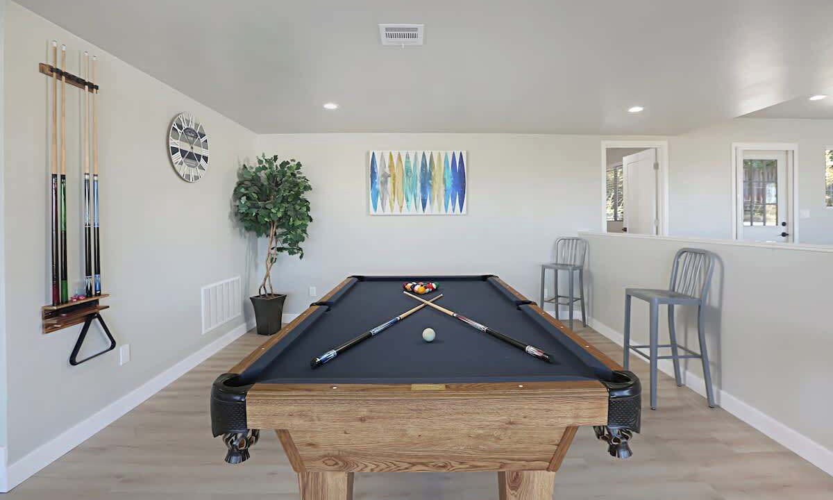 Photo of Bedroom in Midway