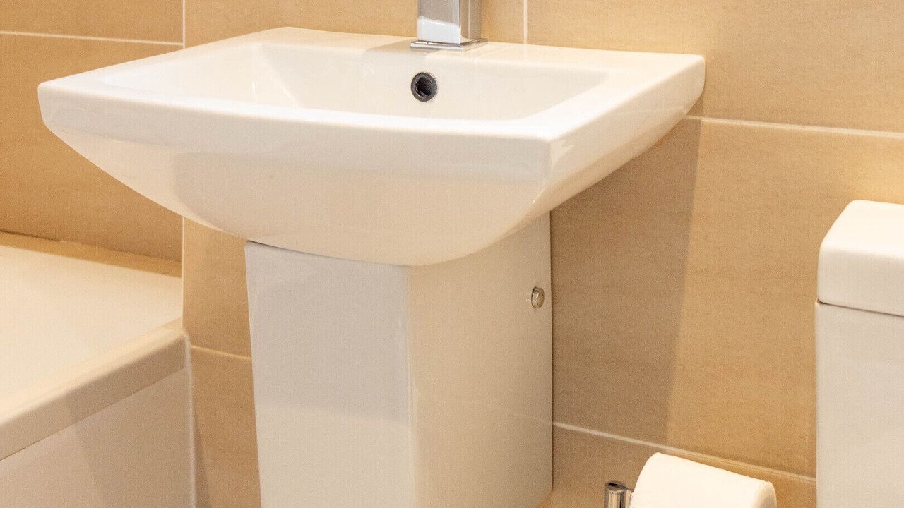 Photo of Bathroom in Uphall