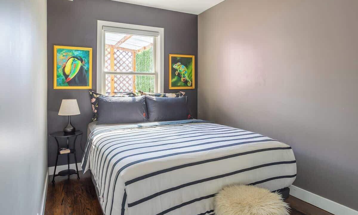 Photo of Bedroom in North Center