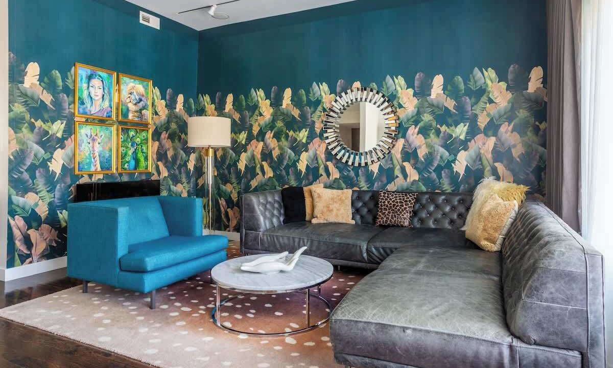 Photo of Livingroom in North Center