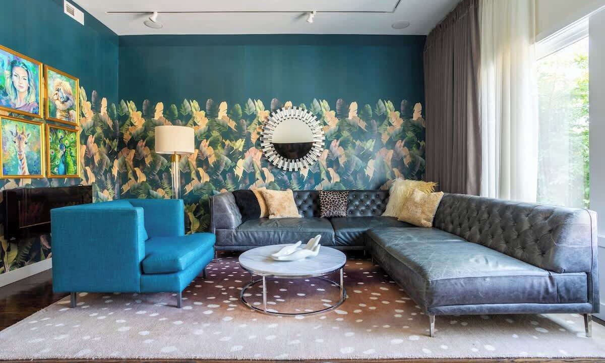 Photo of Livingroom in North Center