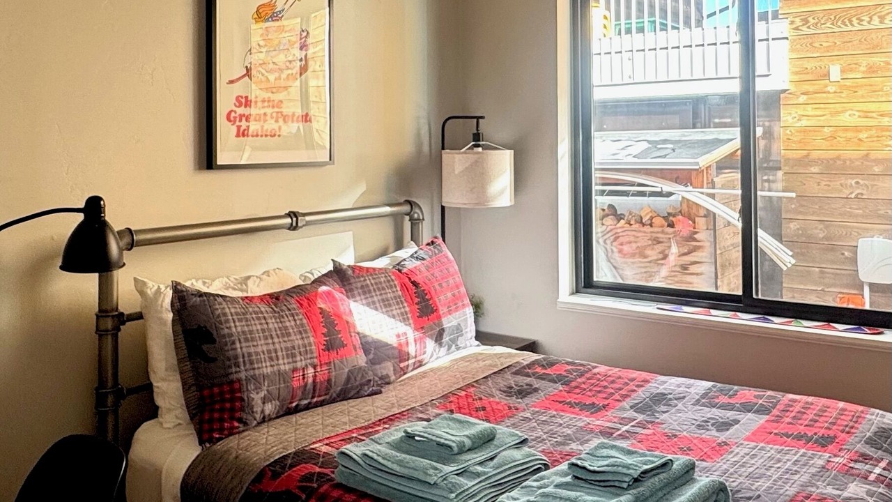 Photo of Bedroom in Victor