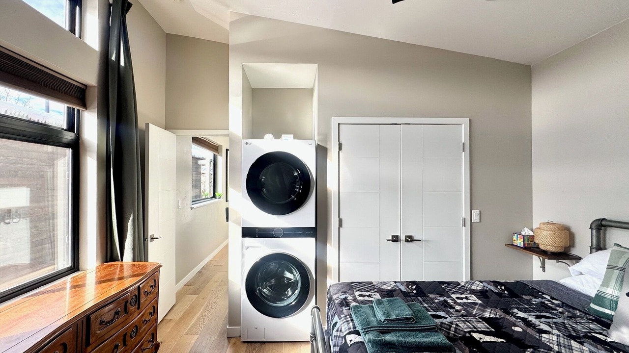 Photo of Bedroom in Victor