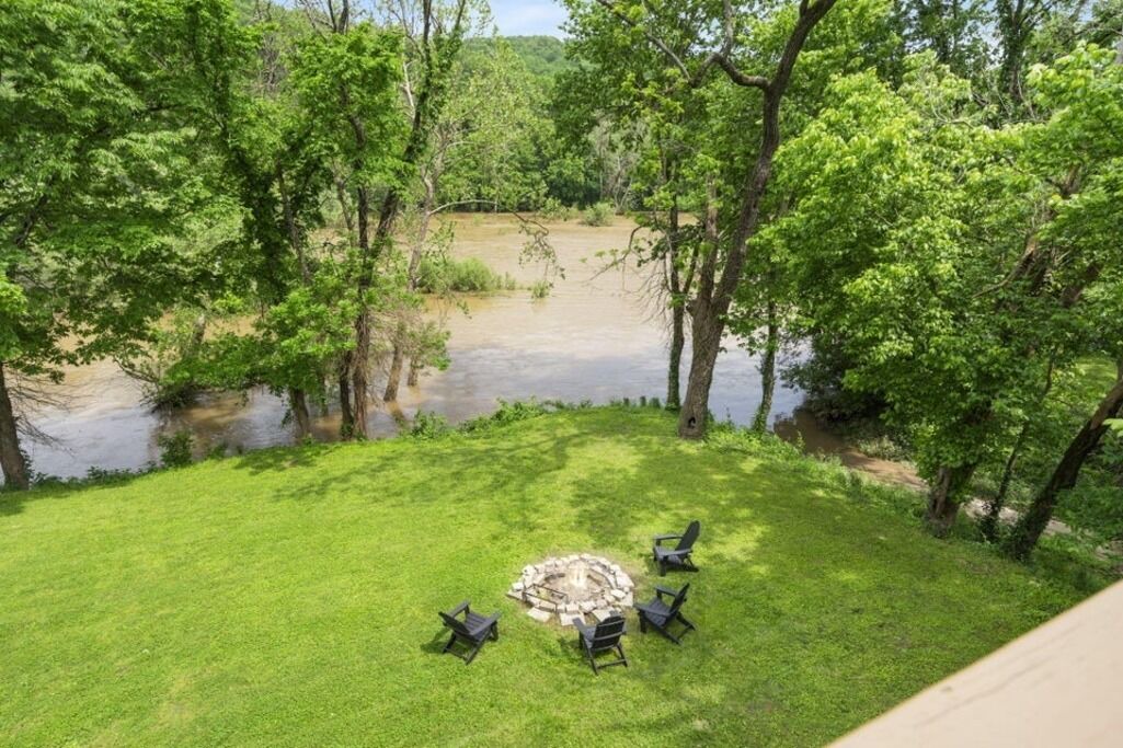 Photo of Outdoor in Galena