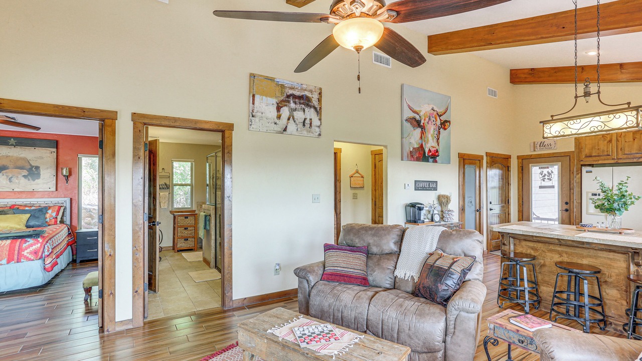 Photo of Livingroom in Medicine Park
