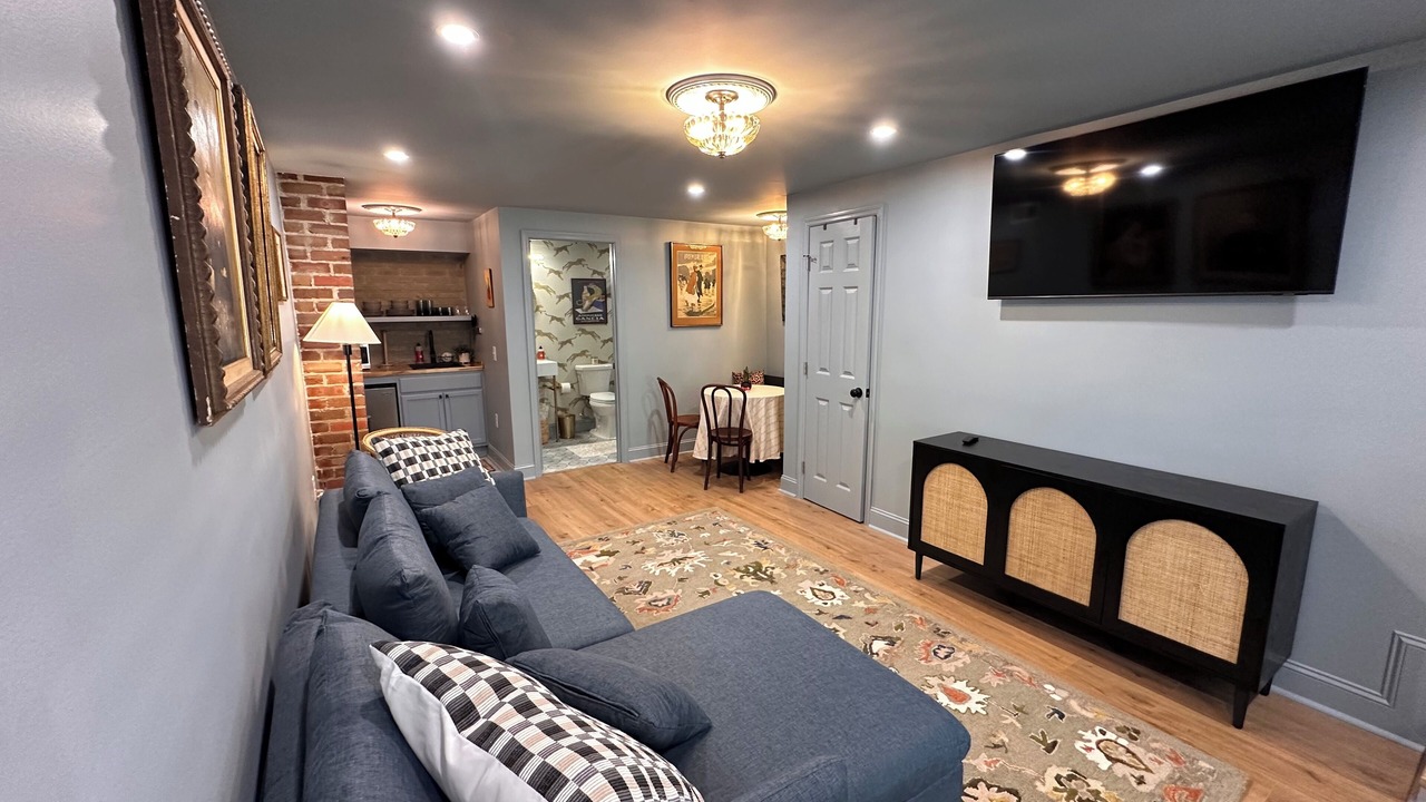 Photo of Livingroom in Charleston