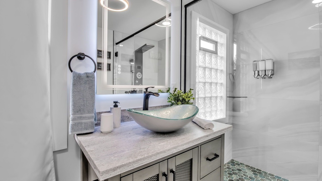 Photo of Bathroom in Kenmore