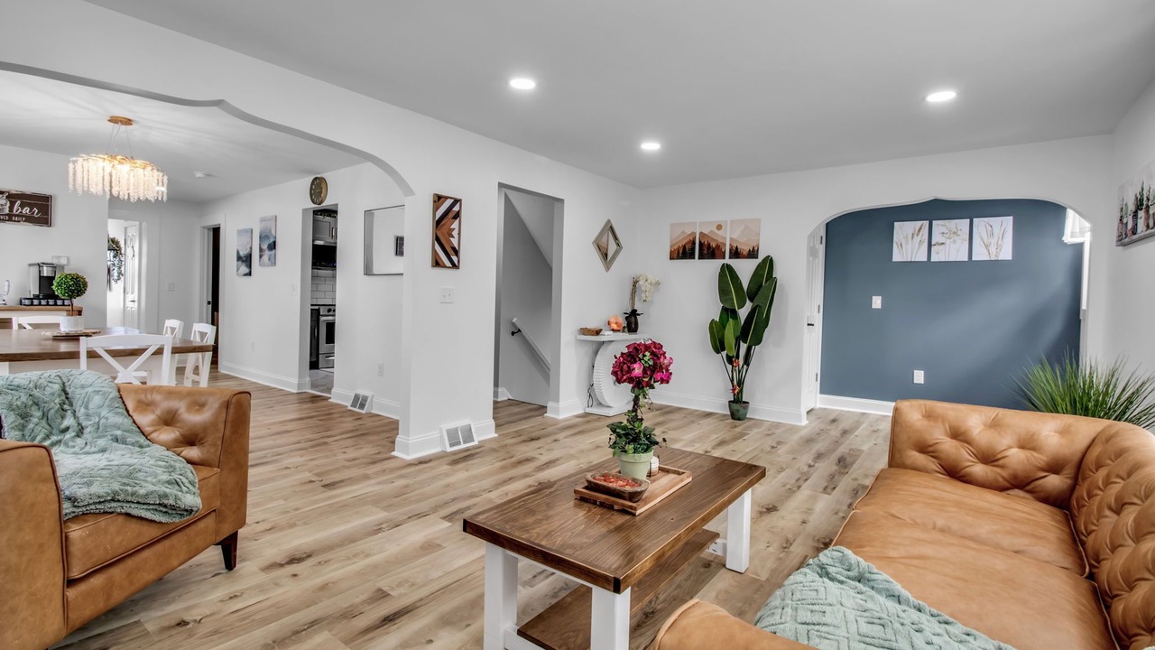 Photo of Livingroom in Kenmore