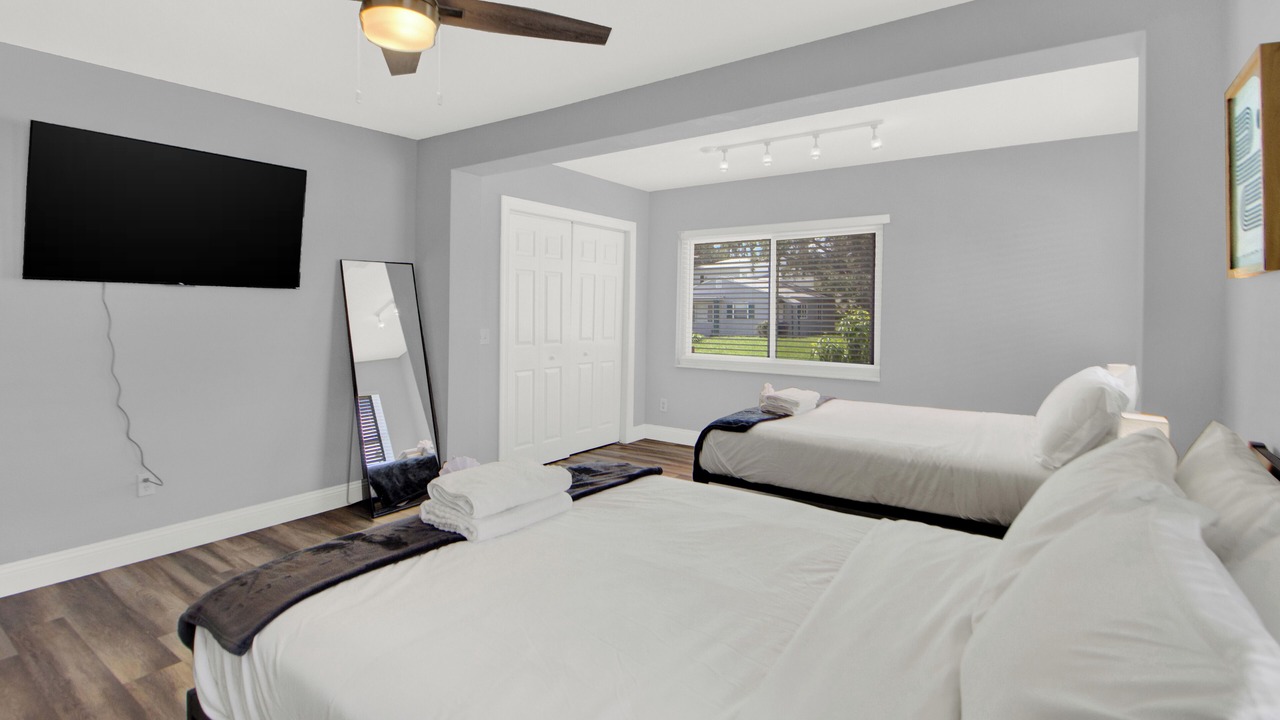 Photo of Bedroom in North Hyde Park