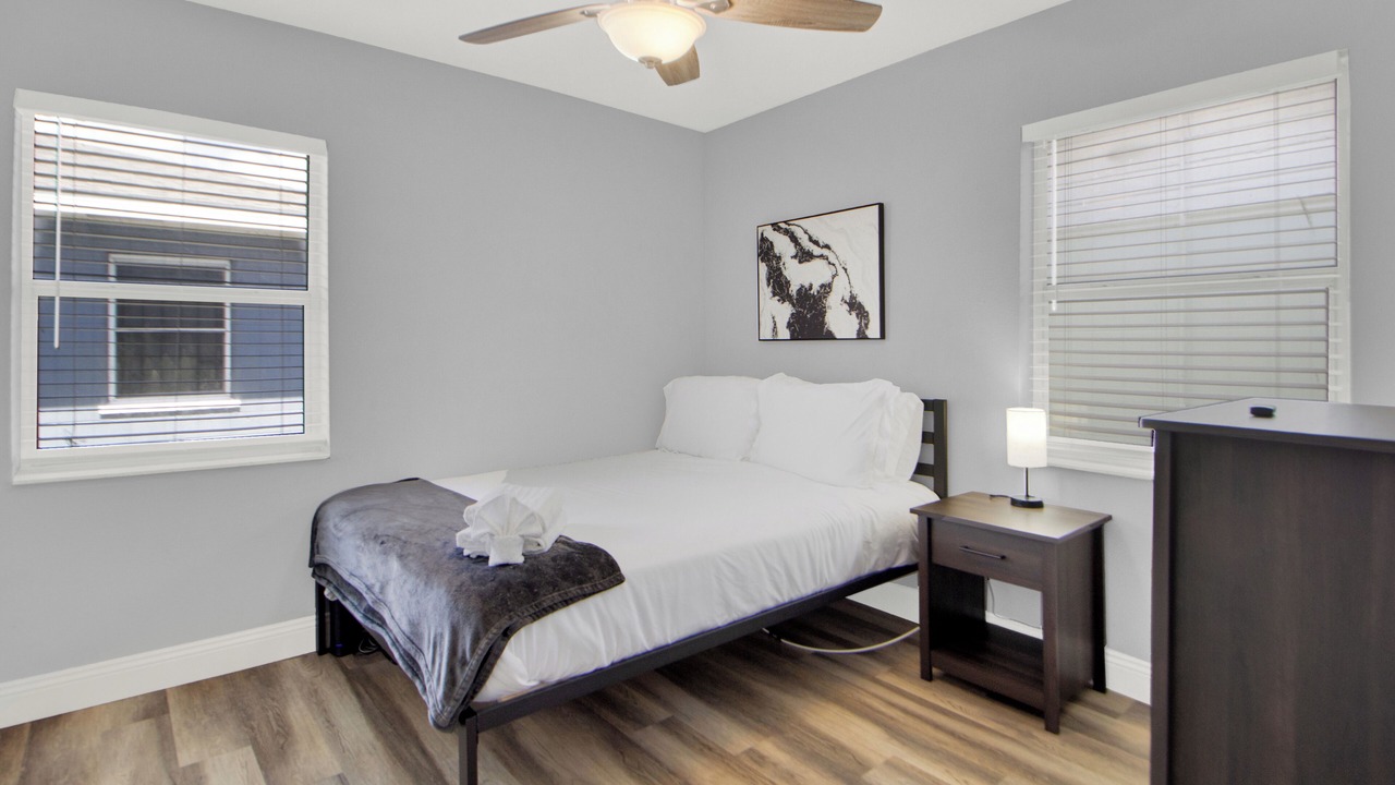 Photo of Bedroom in North Hyde Park